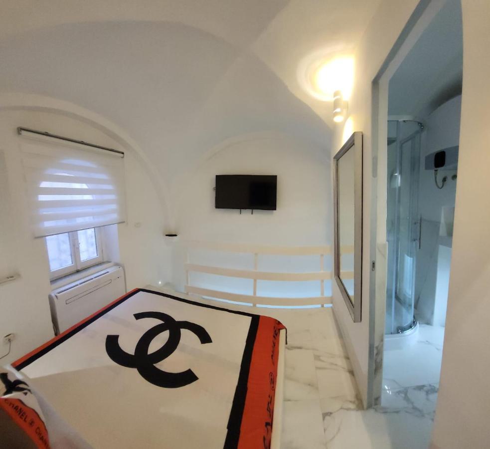 The White Colisseum Apartment Roma Ngoại thất bức ảnh