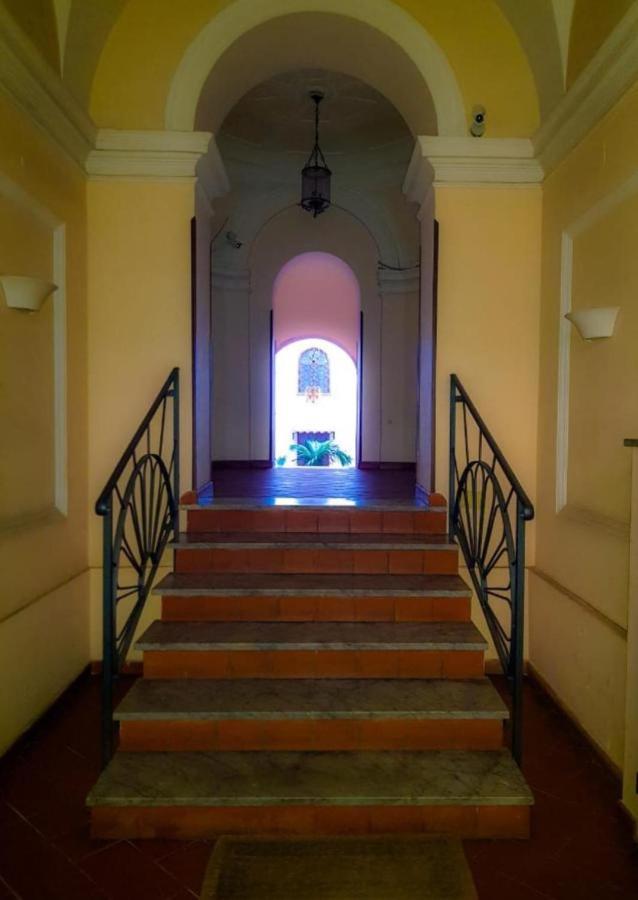 The White Colisseum Apartment Roma Ngoại thất bức ảnh